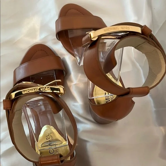 Like New! Gorgeous Michael Michael Kors Brown Calder City Sandals 👡 - Picture 7 of 10